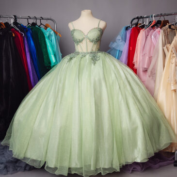 Books de fotos de Quince y dulces 16 – mira todo el vestuario disponible en el estudio
